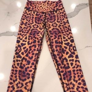 Girl Teeki cheetah pants size s